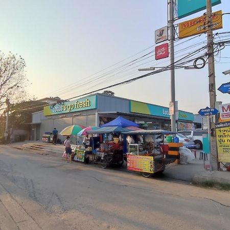 Pa Chalermchai Guesthouse Bangkok Eksteriør billede