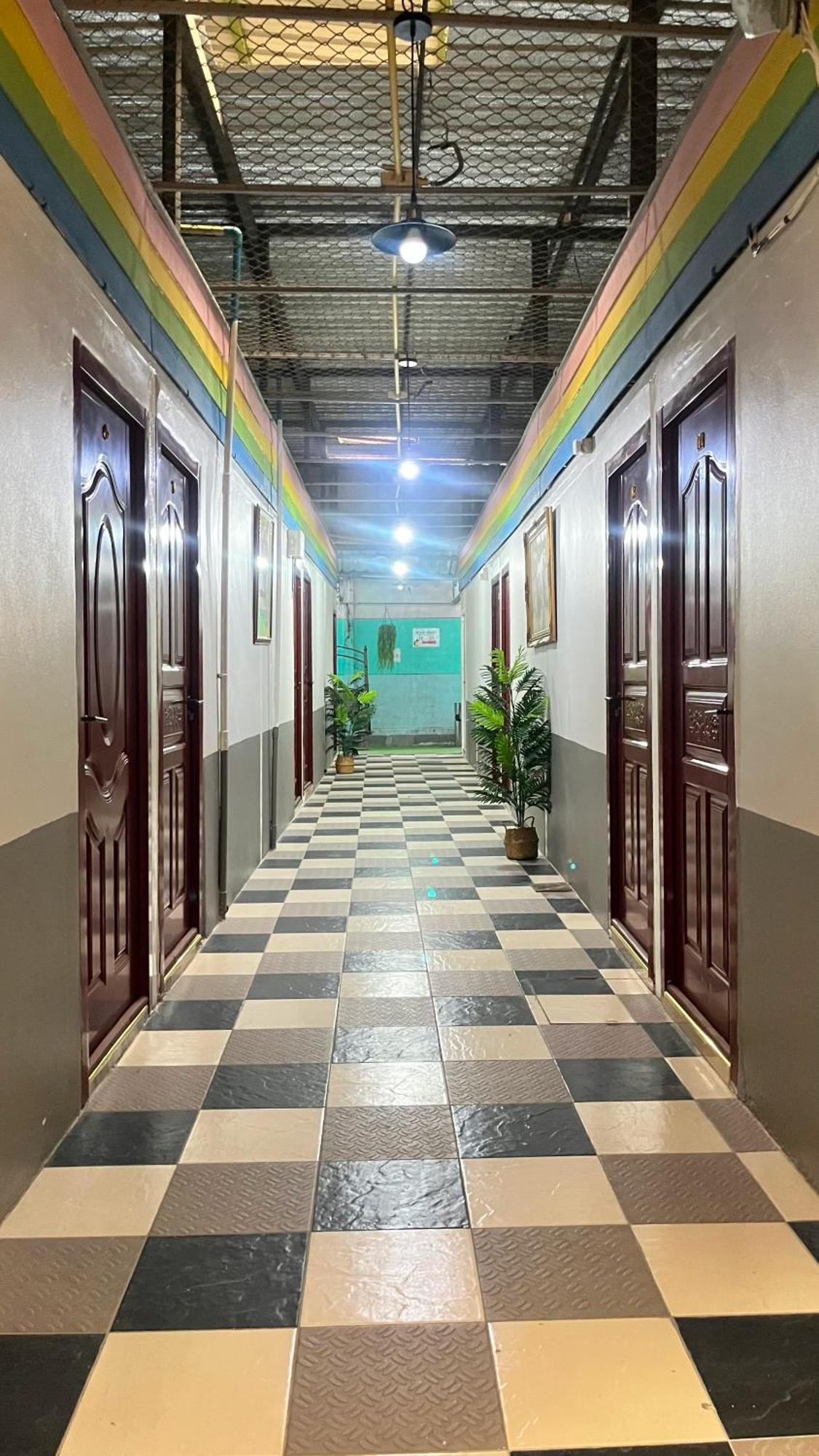 Pa Chalermchai Guesthouse Bangkok Eksteriør billede